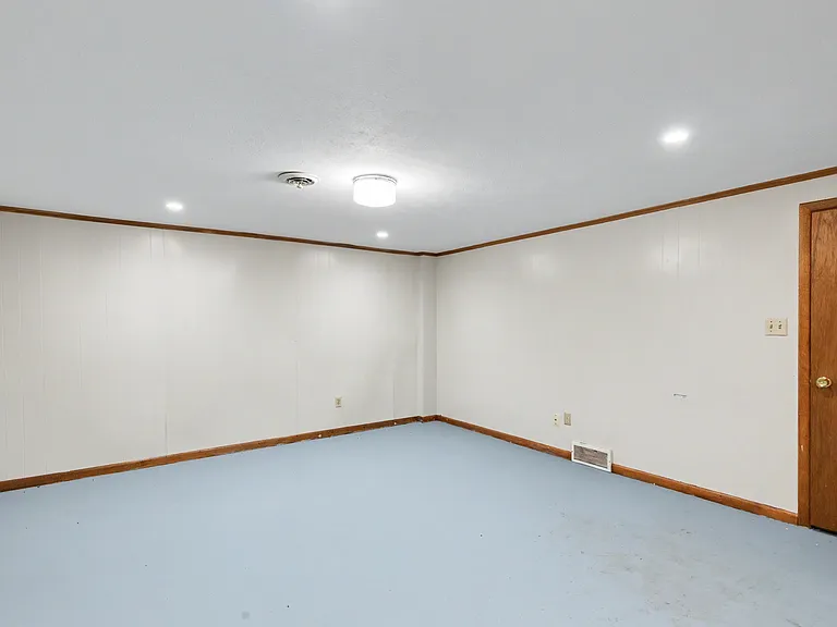 3751 Kent Rd #1 — Photo 16