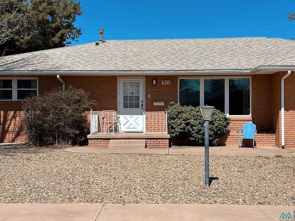 1st image of 600 Kathie Dr