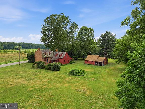 2nd image of 255 Old Mill Rd