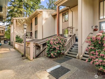 13730 15th Avenue NE #F-103, Seattle, WA, 98125