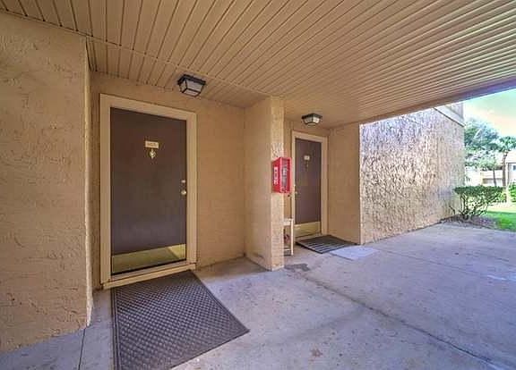 3rd image of 646 Kenwick 103 Cir