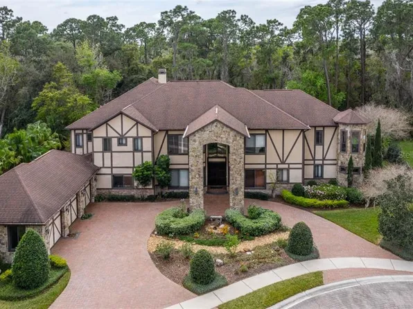 909 Shoals Landing Dr, Brandon, FL 33511