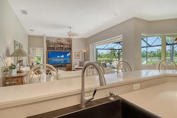 9477 Cedar Ridge Ln — Photo 12