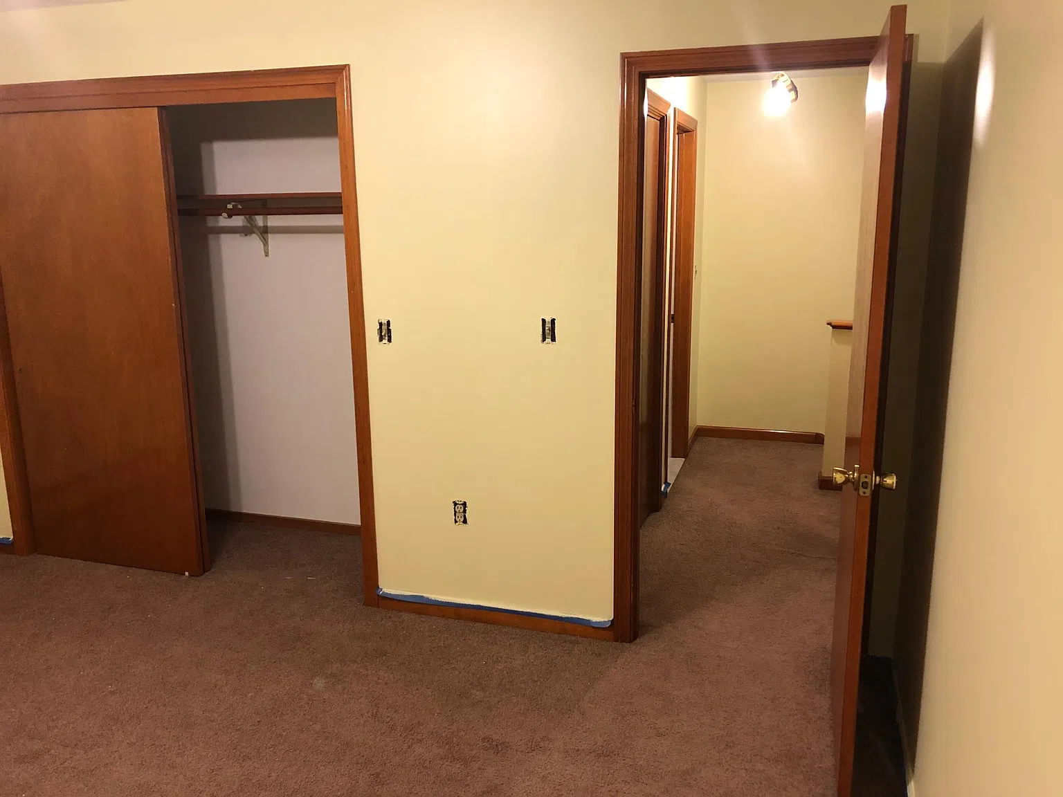 3 bed, 1.5 bath, 1700 sqft, $2,400 — Photo 2