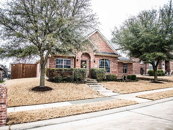 2nd image of 2015 Berkdale Ln