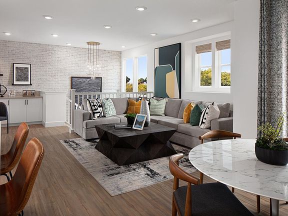 2nd image of 2961 Corvin Dr #4QWWS6