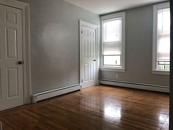 3rd image of 57 Gardner Ave #2