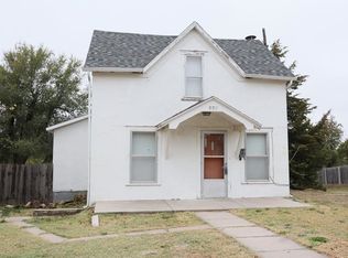 809 8th Ave, Dodge City, KS 67801