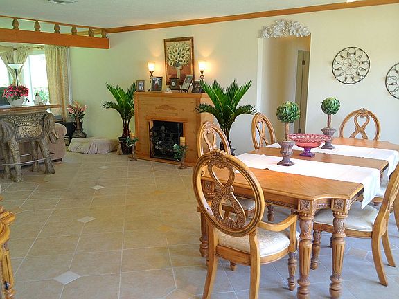 Dining Area/Living Rm