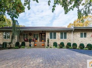 230 Old Forge Rd E, Monroe Township, NJ 08831