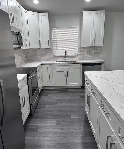 1616 NW 5th St — Photo 5
