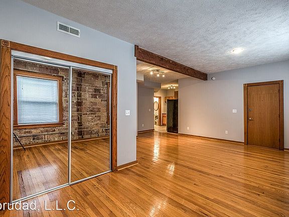 2nd image of 324 S 27th Ave APT 4