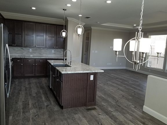 3rd image of 1456 E Philadelphia Ave #295