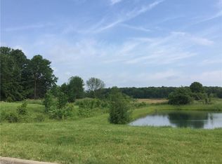 4810 Tree Line Trl, New Middletown, OH 44442