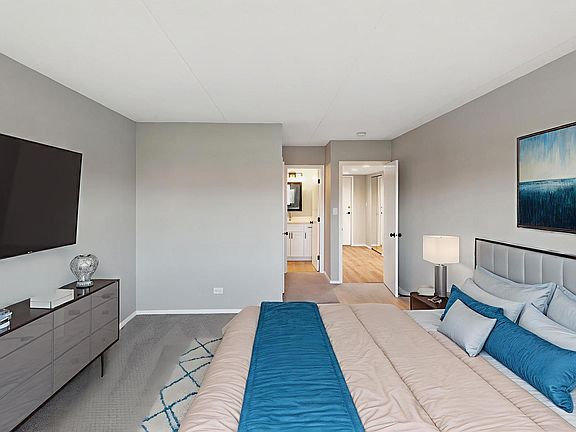 5th image of 375 Plum Creek Dr #1082