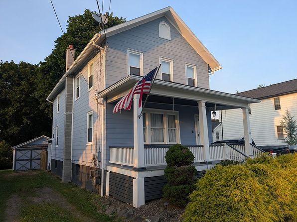 146 Rock St