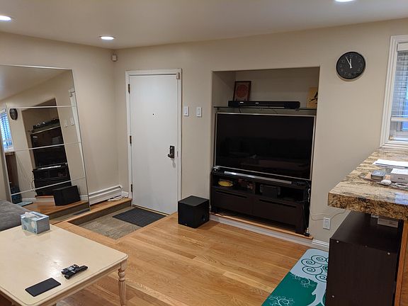 2nd image of 810 Masson Ave #A