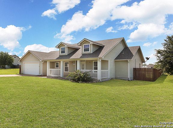 3rd image of 138 SHANNON RIDGE DR