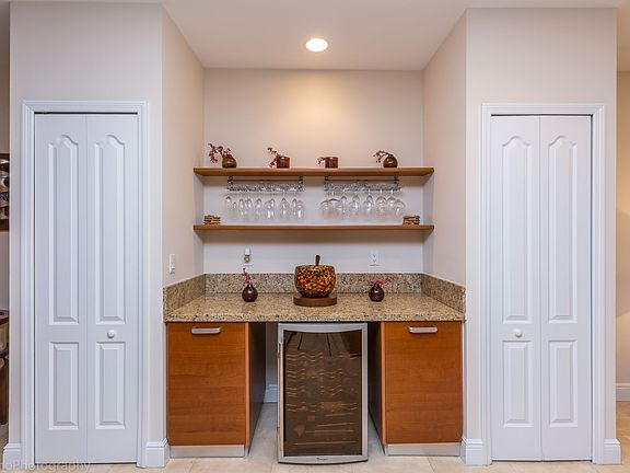 2nd image of 3069 Gifford Ln #B
