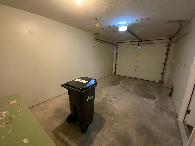 1605 Steamboat Ln — Photo 42