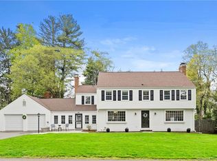 44 Claybar Dr, West Hartford, CT 06117