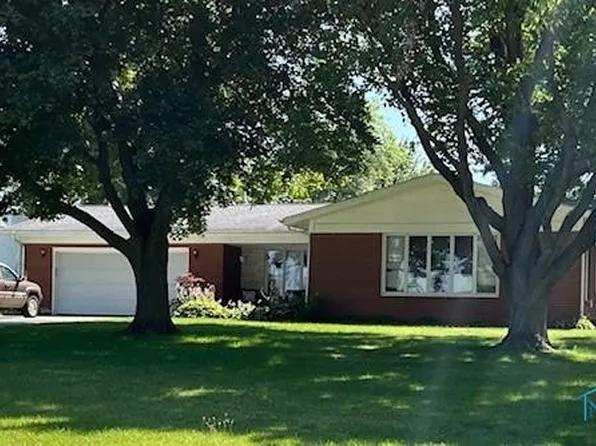 310 Enterprise Ave, Wauseon, OH 43567