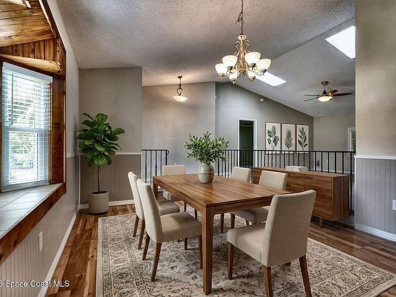 3rd image of 2724 Abbey Ave