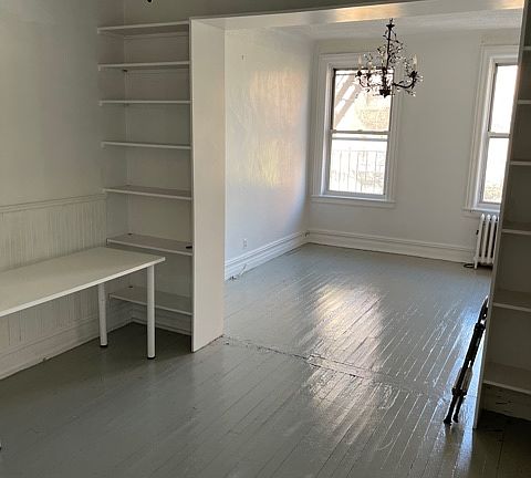 2nd image of 230 E 29th St #9
