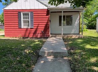 627 Newfield Dr, Beloit, WI 53511