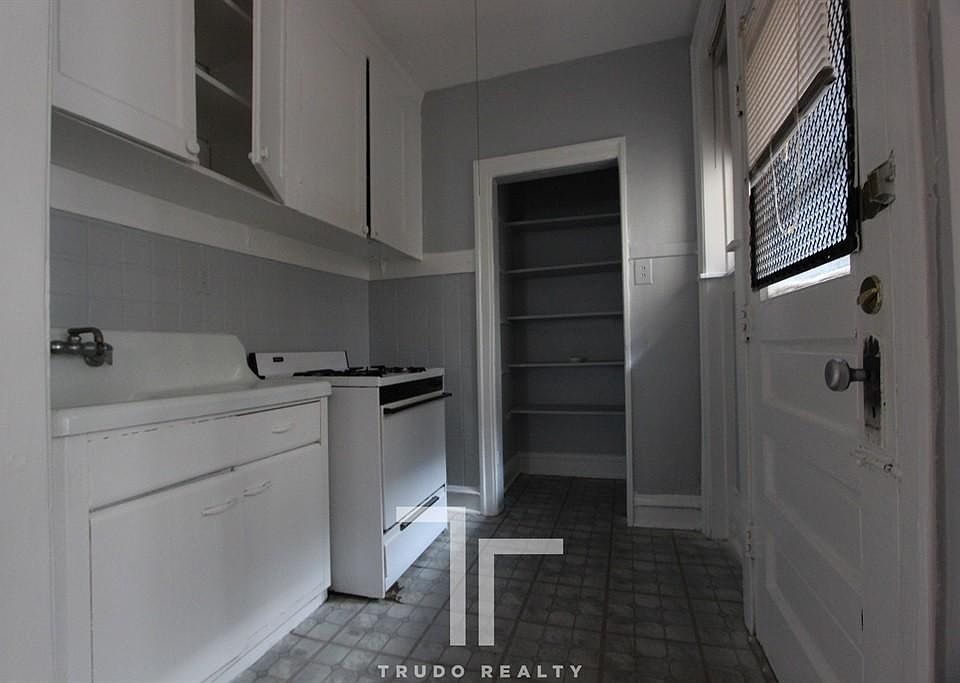 1st image of 1329 W Touhy Ave #1331S2