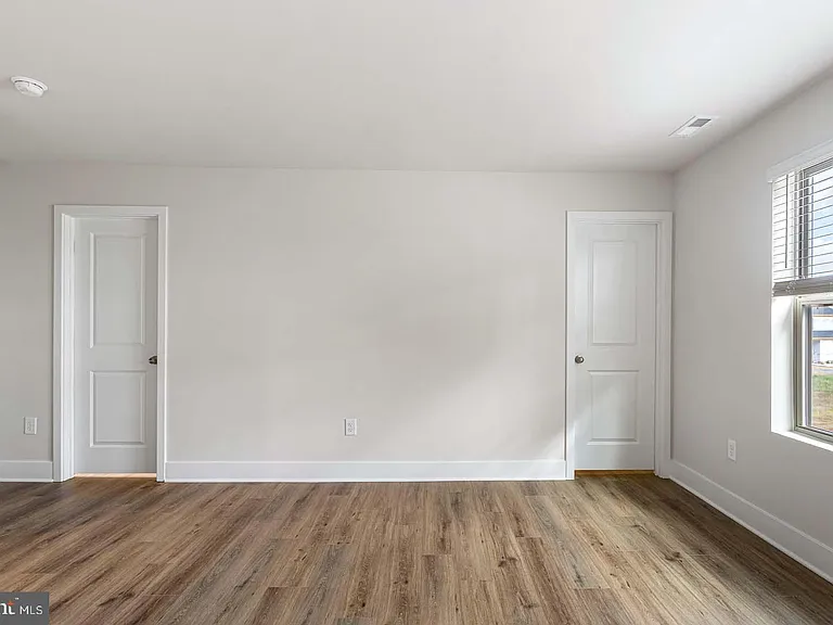 214 Matilda — Photo 18