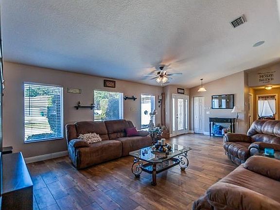 5th image of 339 Lakecrest Ln