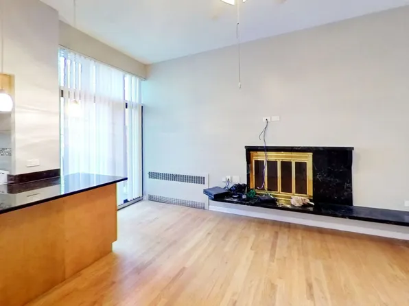 1247 N. State Pkwy, 1247 State St #202, Chicago, IL 60605