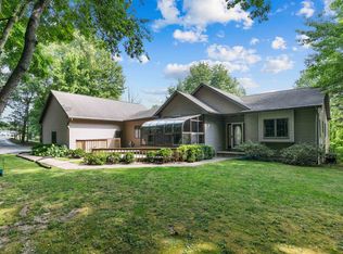 W7597 Highview Ct, Shiocton, WI 54170