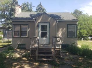 326 McCabe St, Mitchell, SD 57301