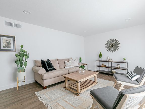 5th image of 15233 N 62nd Pl