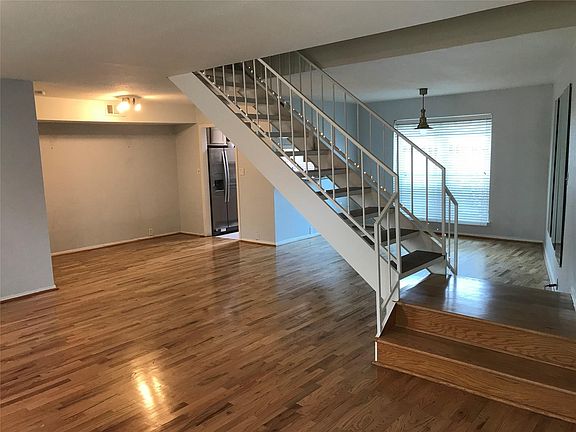 5th image of 3303 W Greenridge Dr APT 15
