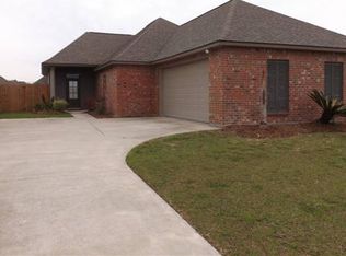 139 Dicharry Ct, Thibodaux, LA 70301