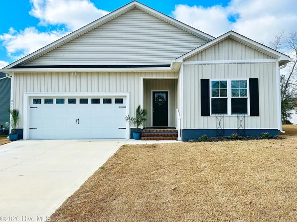 211 Baker Road, Hubert, NC 28539