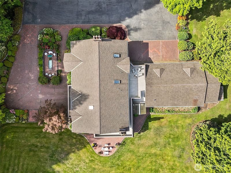 4th image of 11710 60th Street NE