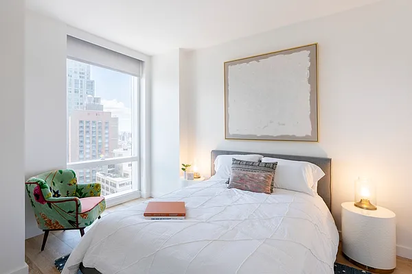Rented by Greystar | media 2