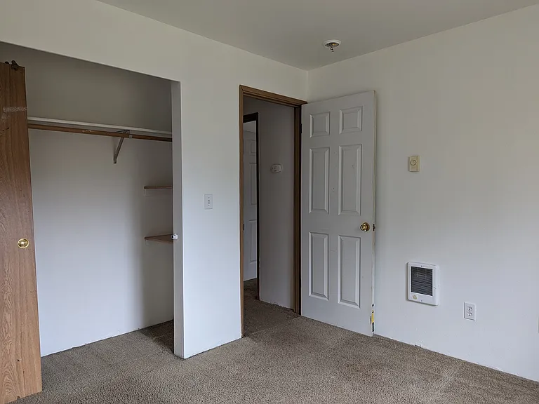 621 Sunset Ave NE #101 — Photo 12