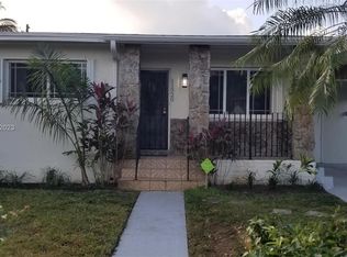 11520 SW 140th Ter, Miami, FL 33176