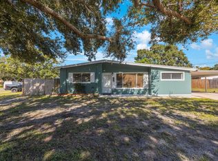 8946 93rd St, Seminole, FL 33777