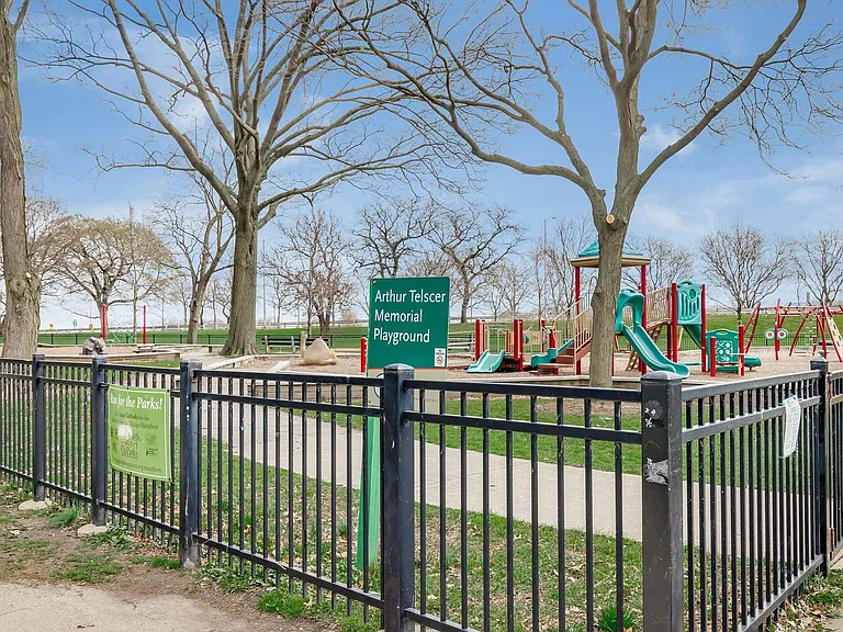 3100 N Lake Shore Dr #1906 — Photo 18