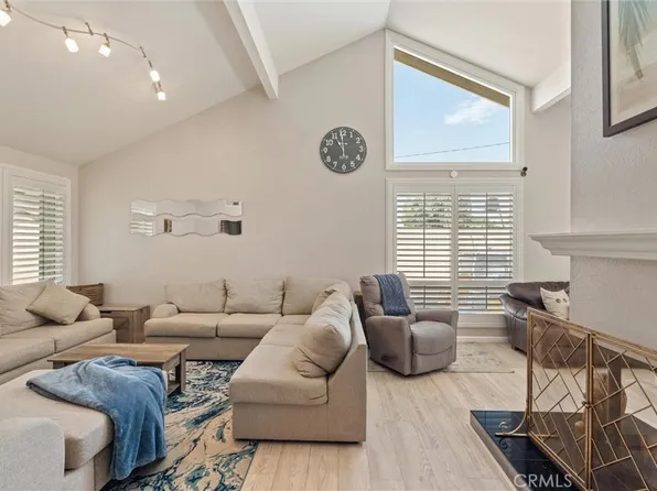 3341 E Saint Francis Pl, Long Beach, CA 90805