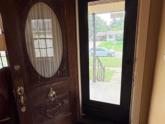 3rd image of 1317 23rd St