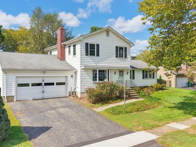 60 Carriage Drive, Stratford, CT, 06614