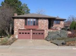 1917 Starlight Dr, Salina, KS 67401