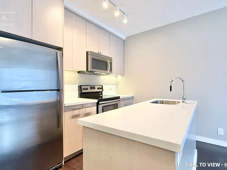 390 Cherry St #304 — Photo 6